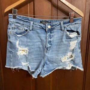 Judy Blue women's extra large denim shorts